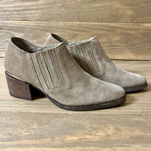 Steve Madden 7 Korral Tan Taupe Suede Slip On Western Ankle Booties Boots